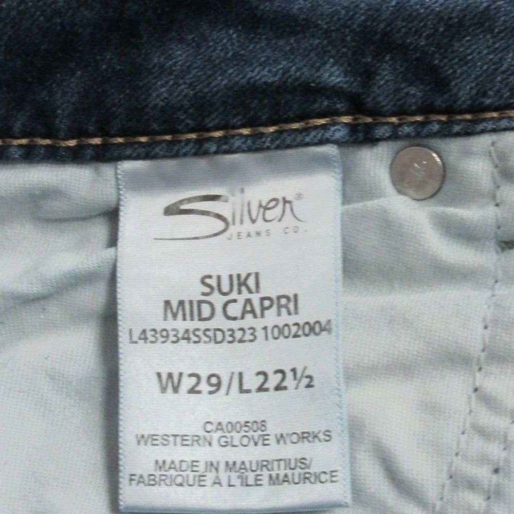SILVER JEANS Suki Mid CAPRI Skimmer Sz 29x22.5  30x23.5 Bermuda Crop Denim Jeans - Picture 9 of 12
